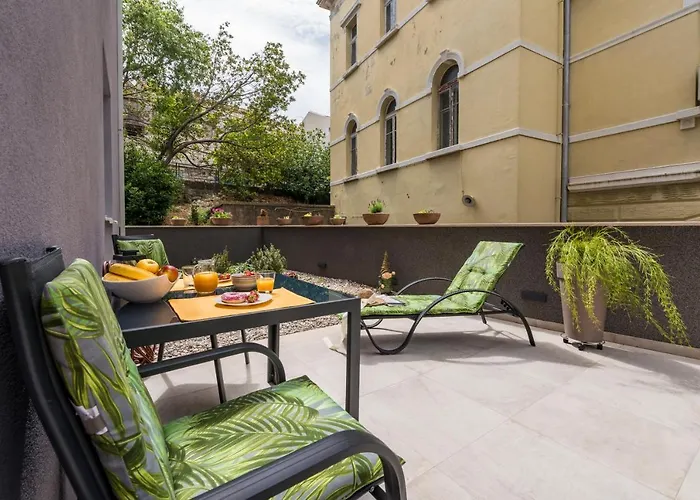 Free Parking Marli 4 - Room With Private Entrance -