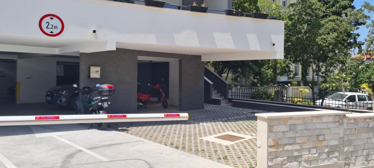 Apartment Free Parking Marli 4 - With Private Entrance -